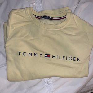 Tommy Hilfiger sweater